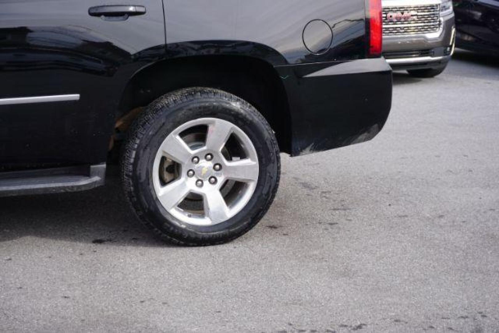 2015 Black /Cocoa/Dune CHEVROLET TAHOE LT (1GNSKBKC3FR) with an EcoTec3 5.3L V-8 gasoline direct injection engine, located at 312 Centre Ave, Schuylkill Haven, PA, 17972, (570) 593-5278, 40.638130, -76.177383- Photo#48