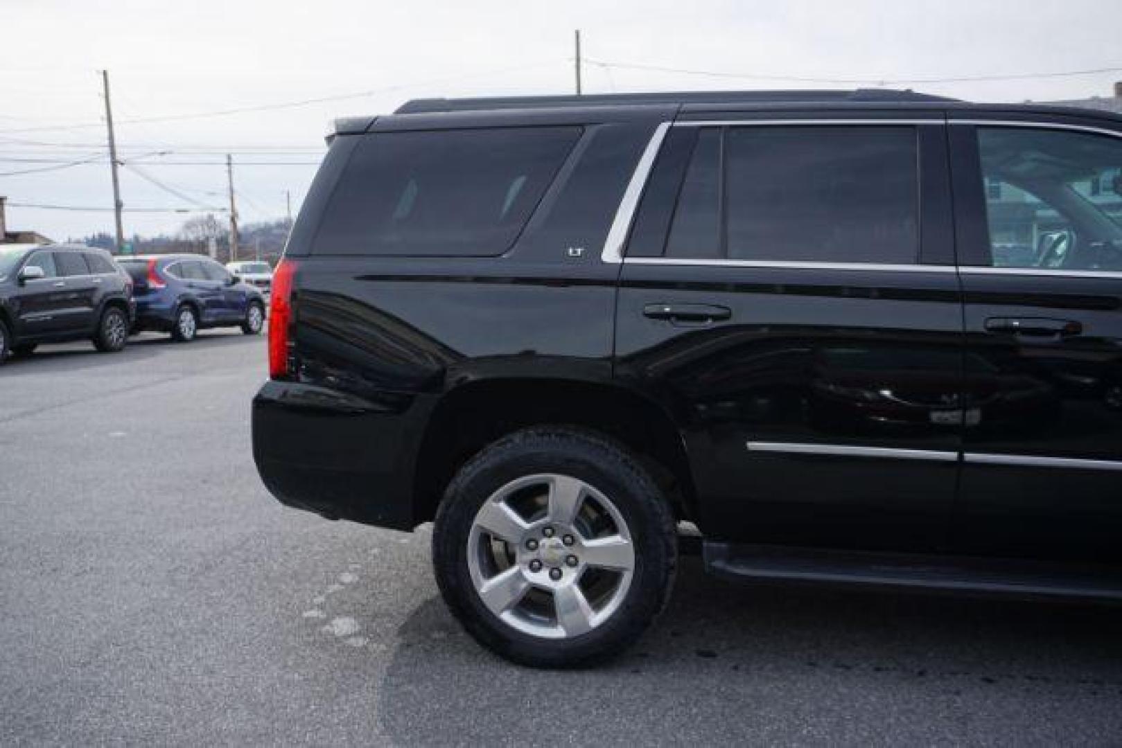 2015 Black /Cocoa/Dune CHEVROLET TAHOE LT (1GNSKBKC3FR) with an EcoTec3 5.3L V-8 gasoline direct injection engine, located at 312 Centre Ave, Schuylkill Haven, PA, 17972, (570) 593-5278, 40.638130, -76.177383- Photo#56