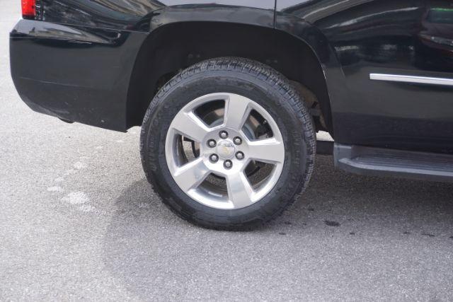 2015 Black /Cocoa/Dune Chevrolet Tahoe LT (1GNSKBKC3FR) with an EcoTec3 5.3L V-8 gasoline direct injection engine, located at 312 Centre Ave, Schuylkill Haven, PA, 17972, (570) 593-5278, 40.638130, -76.177383 - Photo#18