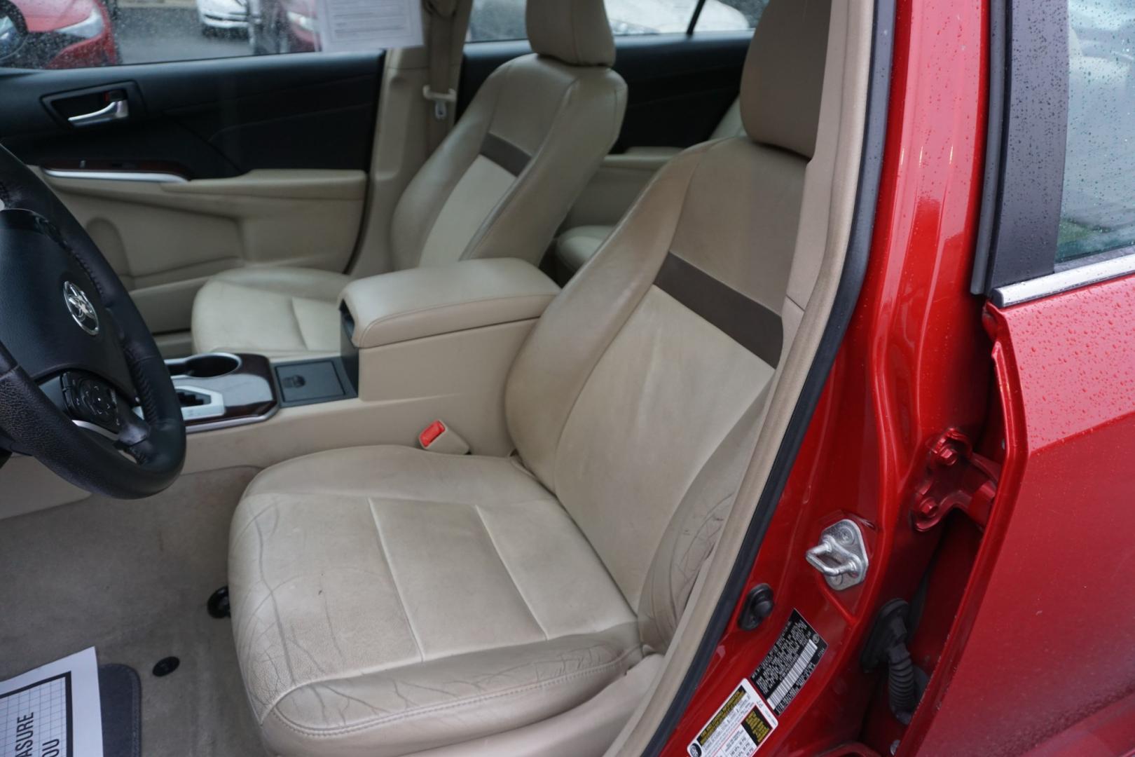 2014 Barcelona Red Metallic /Black/Ash 2-Tone TOYOTA CAMRY XLE (4T1BK1FK2EU) with an 3.5L V-6 DOHC engine, located at 312 Centre Ave, Schuylkill Haven, PA, 17972, (570) 593-5278, 40.638130, -76.177383- Photo#29