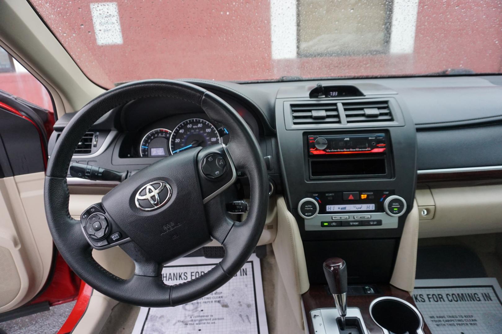 2014 Barcelona Red Metallic /Black/Ash 2-Tone TOYOTA CAMRY XLE (4T1BK1FK2EU) with an 3.5L V-6 DOHC engine, located at 312 Centre Ave, Schuylkill Haven, PA, 17972, (570) 593-5278, 40.638130, -76.177383- Photo#33