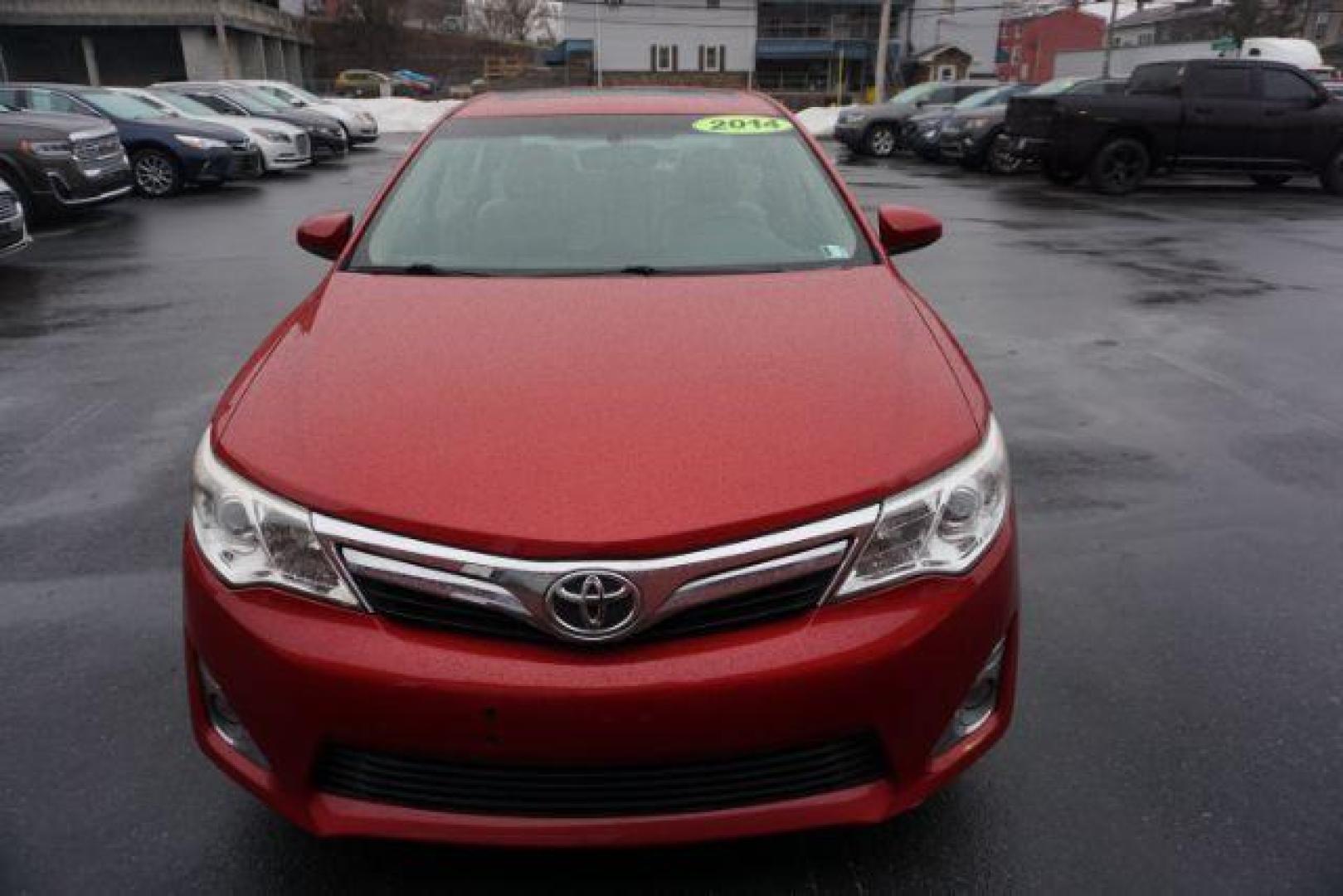 2014 Barcelona Red Metallic /Black/Ash 2-Tone TOYOTA CAMRY XLE (4T1BK1FK2EU) with an 3.5L V-6 DOHC engine, located at 312 Centre Ave, Schuylkill Haven, PA, 17972, (570) 593-5278, 40.638130, -76.177383- Photo#63