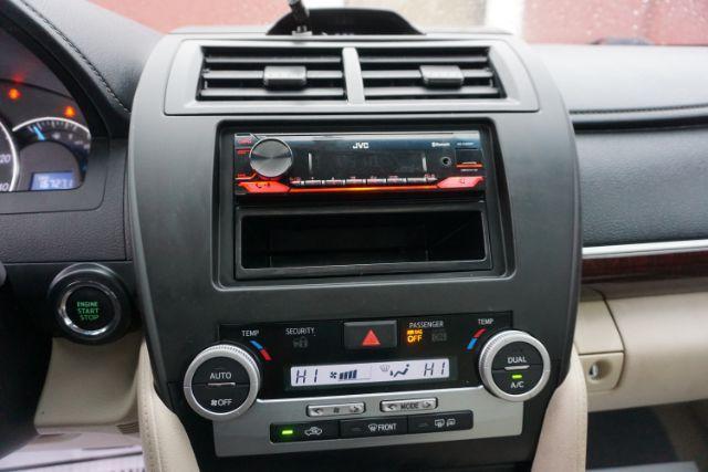 2014 Barcelona Red Metallic /Black/Ash 2-Tone Toyota Camry SE V6 | XLE V6 (4T1BK1FK2EU) with an 3.5L V-6 DOHC engine, located at 312 Centre Ave, Schuylkill Haven, PA, 17972, (570) 593-5278, 40.638130, -76.177383 - Photo#32