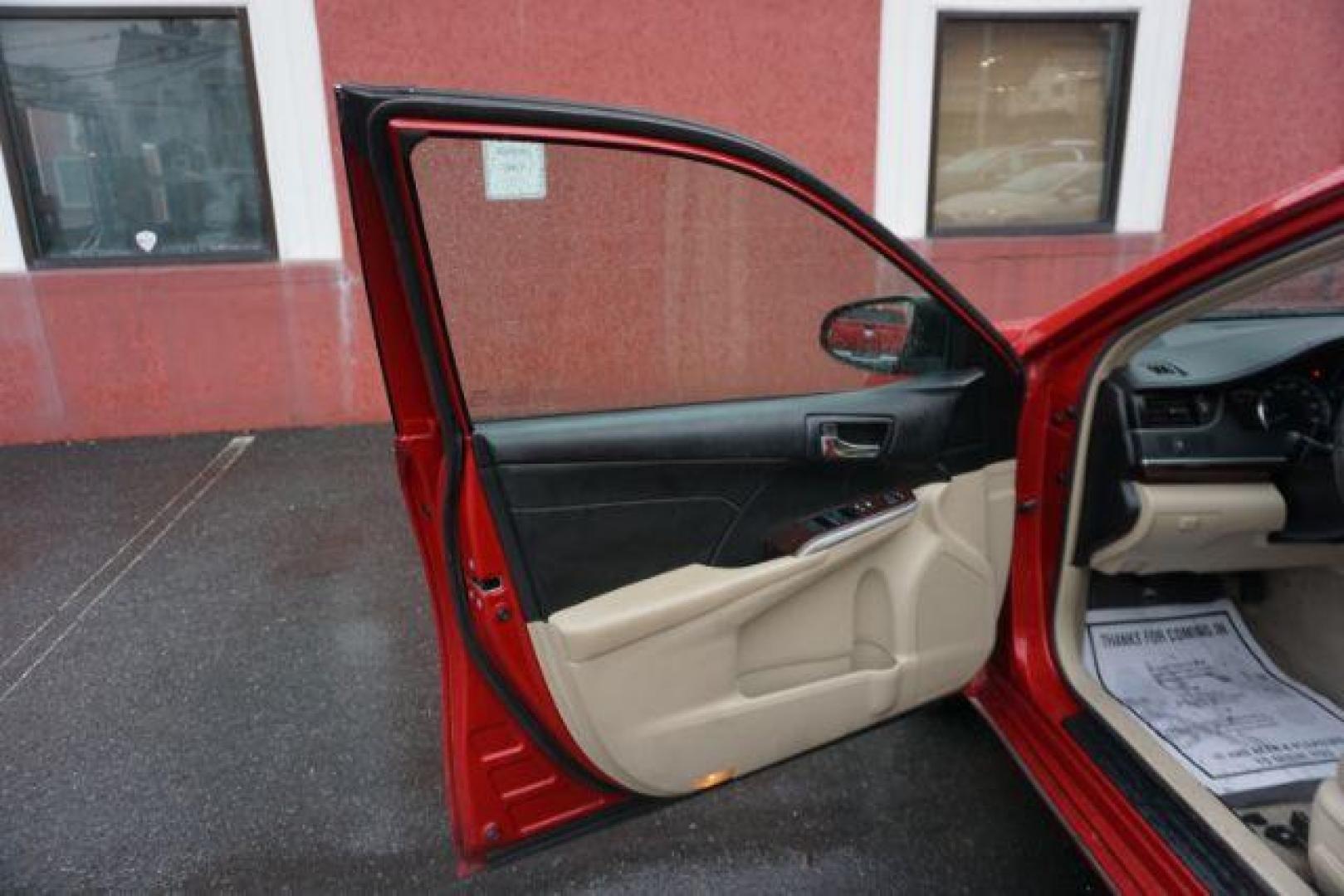 2014 Barcelona Red Metallic /Black/Ash 2-Tone TOYOTA CAMRY XLE (4T1BK1FK2EU) with an 3.5L V-6 DOHC engine, located at 312 Centre Ave, Schuylkill Haven, PA, 17972, (570) 593-5278, 40.638130, -76.177383- Photo#74