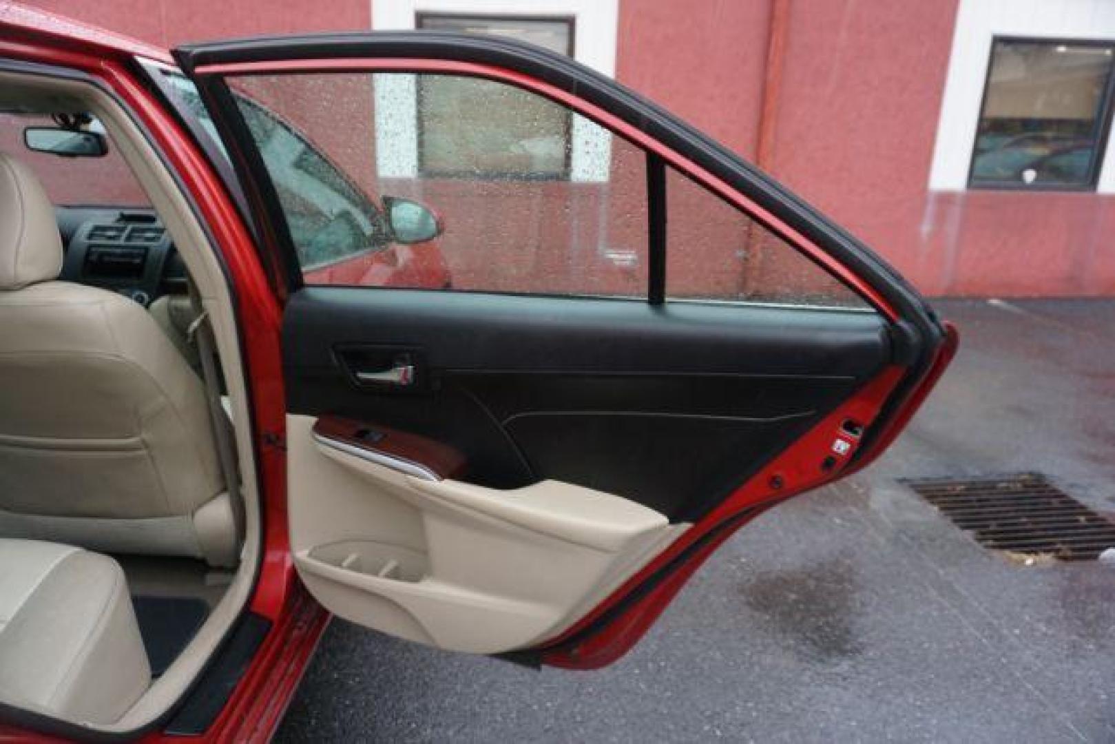 2014 Barcelona Red Metallic /Black/Ash 2-Tone TOYOTA CAMRY XLE (4T1BK1FK2EU) with an 3.5L V-6 DOHC engine, located at 312 Centre Ave, Schuylkill Haven, PA, 17972, (570) 593-5278, 40.638130, -76.177383- Photo#86