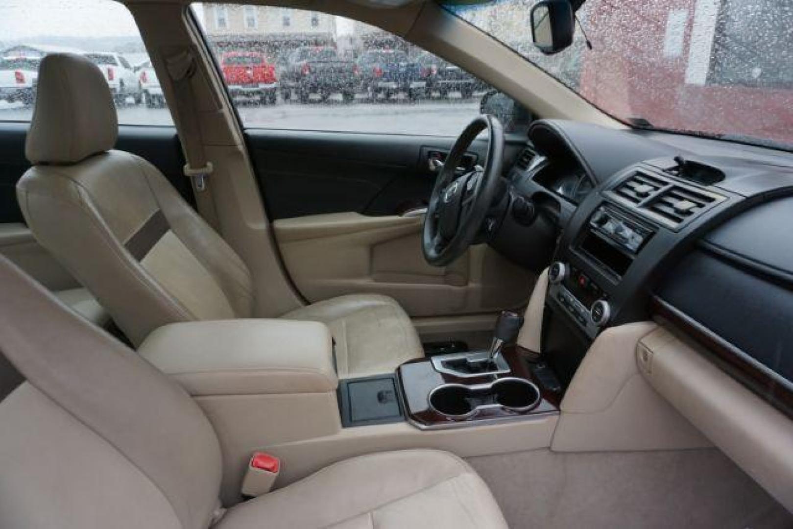2014 Barcelona Red Metallic /Black/Ash 2-Tone TOYOTA CAMRY XLE (4T1BK1FK2EU) with an 3.5L V-6 DOHC engine, located at 312 Centre Ave, Schuylkill Haven, PA, 17972, (570) 593-5278, 40.638130, -76.177383- Photo#89