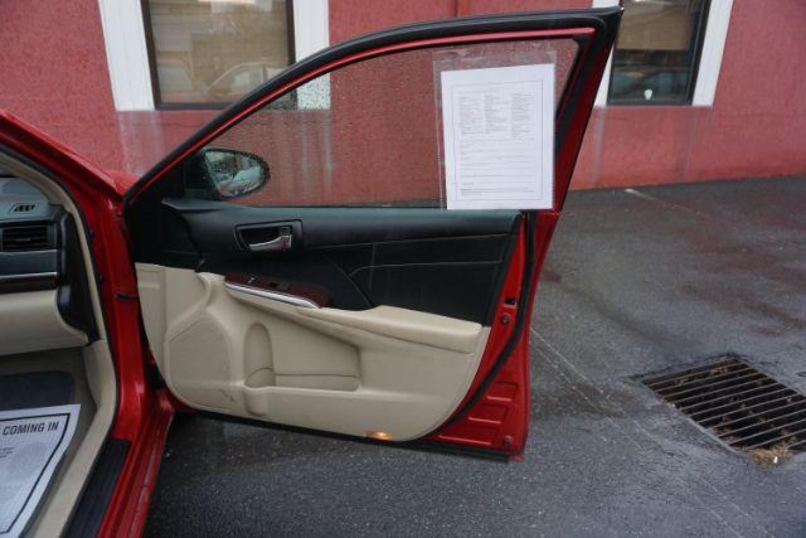 2014 Barcelona Red Metallic /Black/Ash 2-Tone TOYOTA CAMRY XLE (4T1BK1FK2EU) with an 3.5L V-6 DOHC engine, located at 312 Centre Ave, Schuylkill Haven, PA, 17972, (570) 593-5278, 40.638130, -76.177383- Photo#90