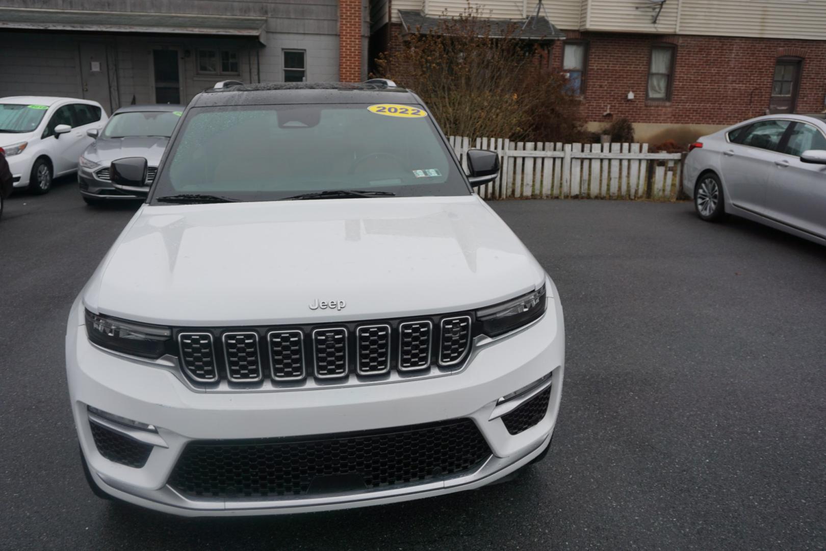 2022 Bright White Clearcoat /Tupelo/Black JEEP GRAND CHEROKEE SUMMIT RESERVE (1C4RJHET6N8) , located at 312 Centre Ave, Schuylkill Haven, PA, 17972, (570) 593-5278, 40.638130, -76.177383 - Photo#23