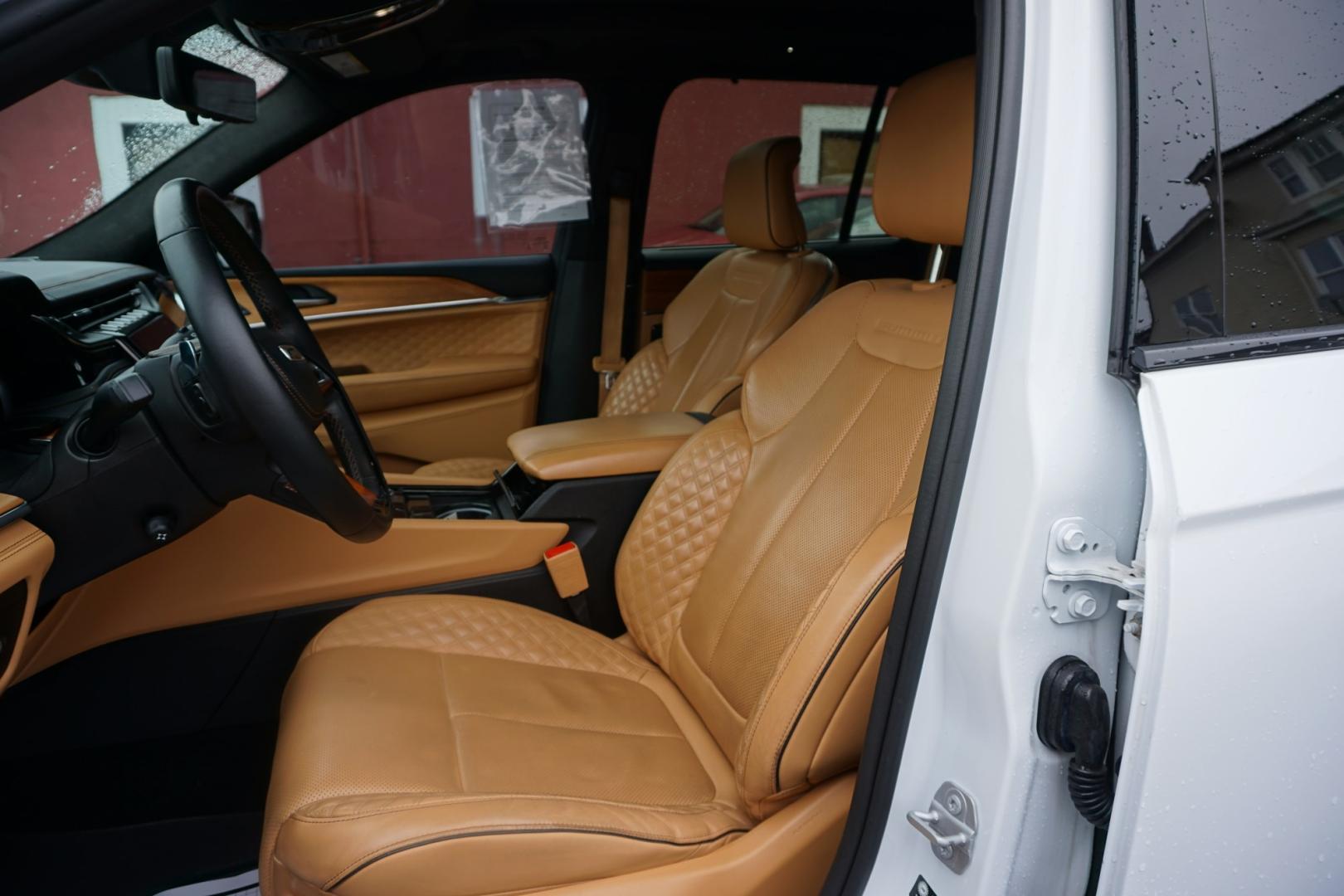 2022 Bright White Clearcoat /Tupelo/Black JEEP GRAND CHEROKEE SUMMIT RESERVE (1C4RJHET6N8) , located at 312 Centre Ave, Schuylkill Haven, PA, 17972, (570) 593-5278, 40.638130, -76.177383 - Photo#28