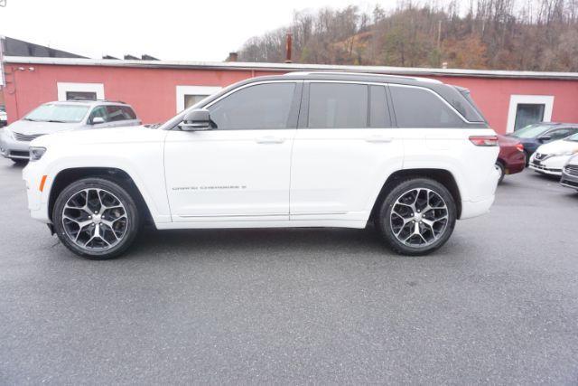 2022 Bright White Clearcoat /Tupelo/Black Jeep Grand Cherokee Summit Reserve 4x4 (1C4RJHET6N8) , located at 312 Centre Ave, Schuylkill Haven, PA, 17972, (570) 593-5278, 40.638130, -76.177383 - Photo#0
