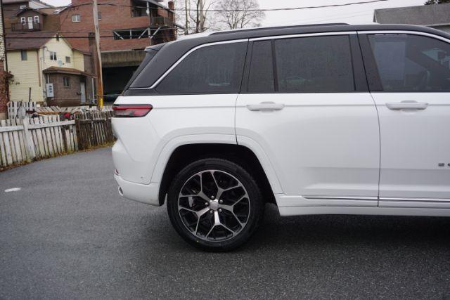 2022 Bright White Clearcoat /Tupelo/Black Jeep Grand Cherokee Summit Reserve 4x4 (1C4RJHET6N8) , located at 312 Centre Ave, Schuylkill Haven, PA, 17972, (570) 593-5278, 40.638130, -76.177383 - Photo#14