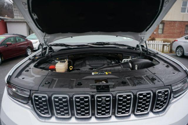 2022 Bright White Clearcoat /Tupelo/Black Jeep Grand Cherokee Summit Reserve 4x4 (1C4RJHET6N8) , located at 312 Centre Ave, Schuylkill Haven, PA, 17972, (570) 593-5278, 40.638130, -76.177383 - Photo#25