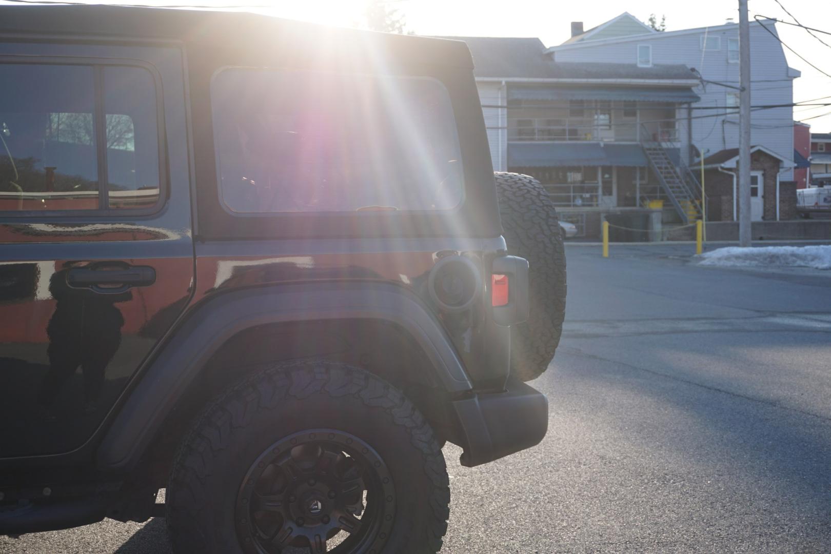 2018 BLACK CLEARCOAT JEEP WRANGLER UNLIMITED SPORT S (1C4HJXDG3JW) with an 3.6L V6 F DOHC 24V engine, AUTOMATIC transmission, located at 312 Centre Ave, Schuylkill Haven, PA, 17972, (570) 593-5278, 40.638130, -76.177383- Photo#7