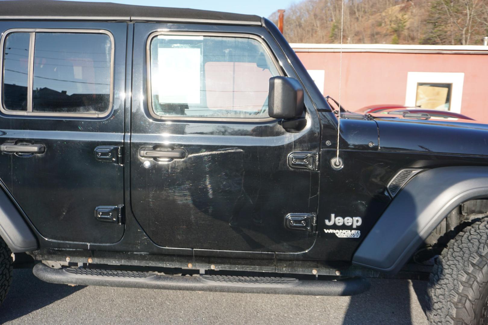 2018 BLACK CLEARCOAT JEEP WRANGLER UNLIMITED SPORT S (1C4HJXDG3JW) with an 3.6L V6 F DOHC 24V engine, AUTOMATIC transmission, located at 312 Centre Ave, Schuylkill Haven, PA, 17972, (570) 593-5278, 40.638130, -76.177383- Photo#19