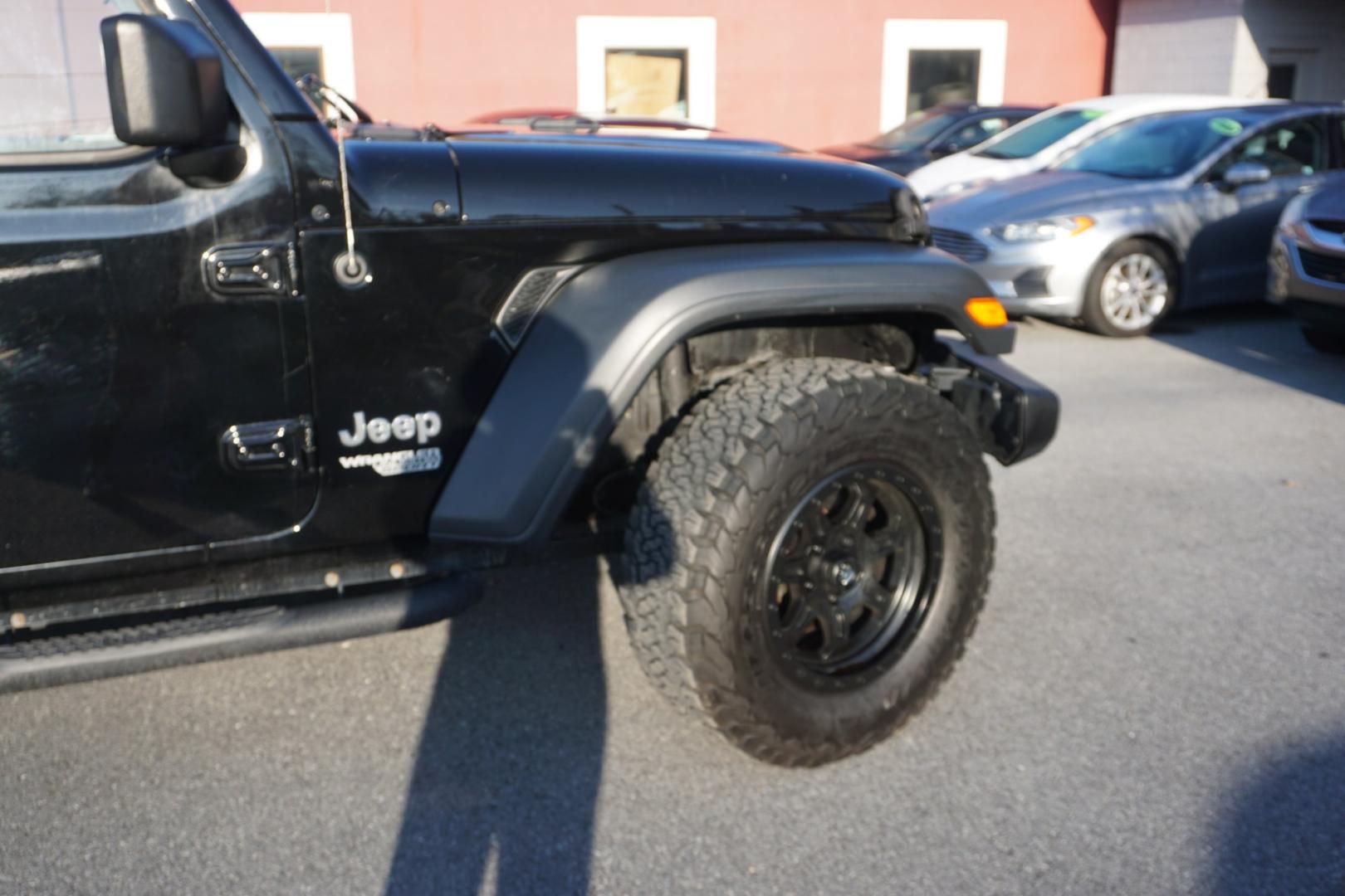 2018 BLACK CLEARCOAT JEEP WRANGLER UNLIMITED SPORT S (1C4HJXDG3JW) with an 3.6L V6 F DOHC 24V engine, AUTOMATIC transmission, located at 312 Centre Ave, Schuylkill Haven, PA, 17972, (570) 593-5278, 40.638130, -76.177383- Photo#20