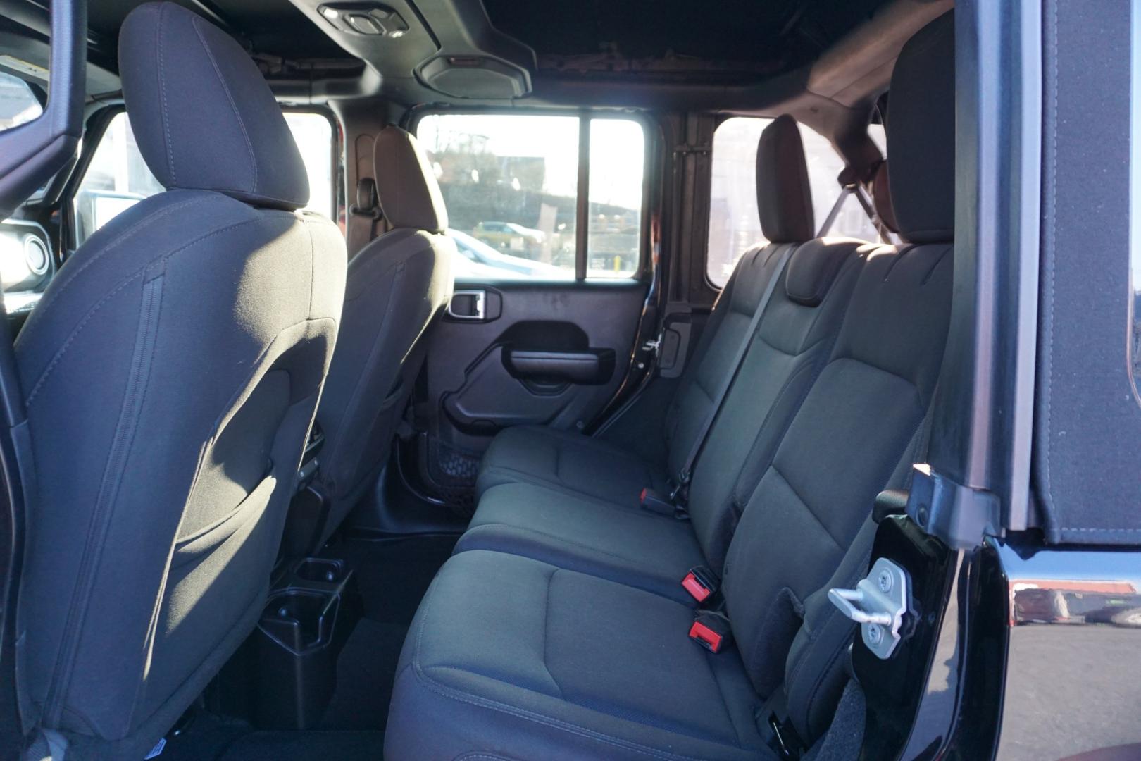 2018 BLACK CLEARCOAT JEEP WRANGLER UNLIMITED SPORT S (1C4HJXDG3JW) with an 3.6L V6 F DOHC 24V engine, AUTOMATIC transmission, located at 312 Centre Ave, Schuylkill Haven, PA, 17972, (570) 593-5278, 40.638130, -76.177383- Photo#34