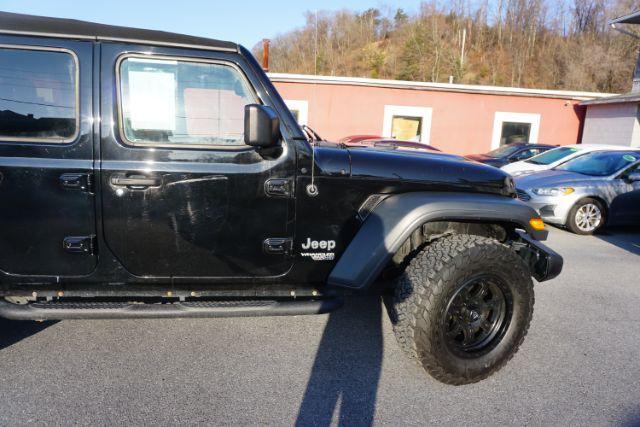 2018 Black Clearcoat /Black Jeep Wrangler Unlimited Sport S 4x4 (1C4HJXDG3JW) , located at 312 Centre Ave, Schuylkill Haven, PA, 17972, (570) 593-5278, 40.638130, -76.177383 - Photo#18
