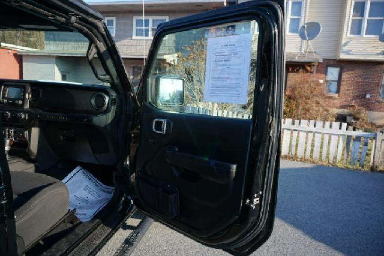 2018 BLACK CLEARCOAT JEEP WRANGLER UNLIMITED SPORT S (1C4HJXDG3JW) with an 3.6L V6 F DOHC 24V engine, AUTOMATIC transmission, located at 312 Centre Ave, Schuylkill Haven, PA, 17972, (570) 593-5278, 40.638130, -76.177383- Photo#86