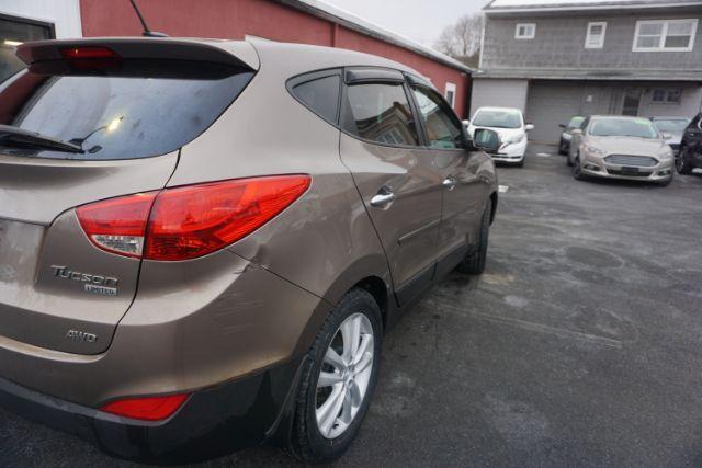 2010 Chai Bronze Metallic Hyundai Tucson Limited 4WD (KM8JUCAC1AU) with an 2.4L L4 DOHC 16V engine, 6-Speed Automatic transmission, located at 312 Centre Ave, Schuylkill Haven, PA, 17972, (570) 593-5278, 40.638130, -76.177383 - Photo#13