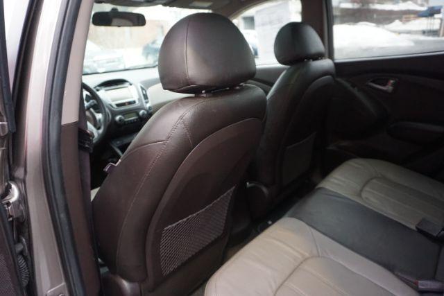 2010 Chai Bronze Metallic Hyundai Tucson Limited 4WD (KM8JUCAC1AU) with an 2.4L L4 DOHC 16V engine, 6-Speed Automatic transmission, located at 312 Centre Ave, Schuylkill Haven, PA, 17972, (570) 593-5278, 40.638130, -76.177383 - Photo#39