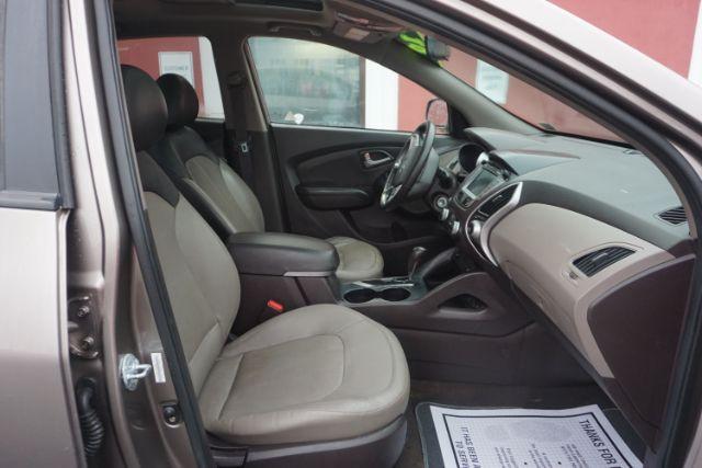 2010 Chai Bronze Metallic Hyundai Tucson Limited 4WD (KM8JUCAC1AU) with an 2.4L L4 DOHC 16V engine, 6-Speed Automatic transmission, located at 312 Centre Ave, Schuylkill Haven, PA, 17972, (570) 593-5278, 40.638130, -76.177383 - Photo#50