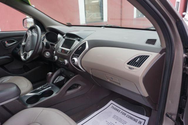 2010 Chai Bronze Metallic Hyundai Tucson Limited 4WD (KM8JUCAC1AU) with an 2.4L L4 DOHC 16V engine, 6-Speed Automatic transmission, located at 312 Centre Ave, Schuylkill Haven, PA, 17972, (570) 593-5278, 40.638130, -76.177383 - Photo#51