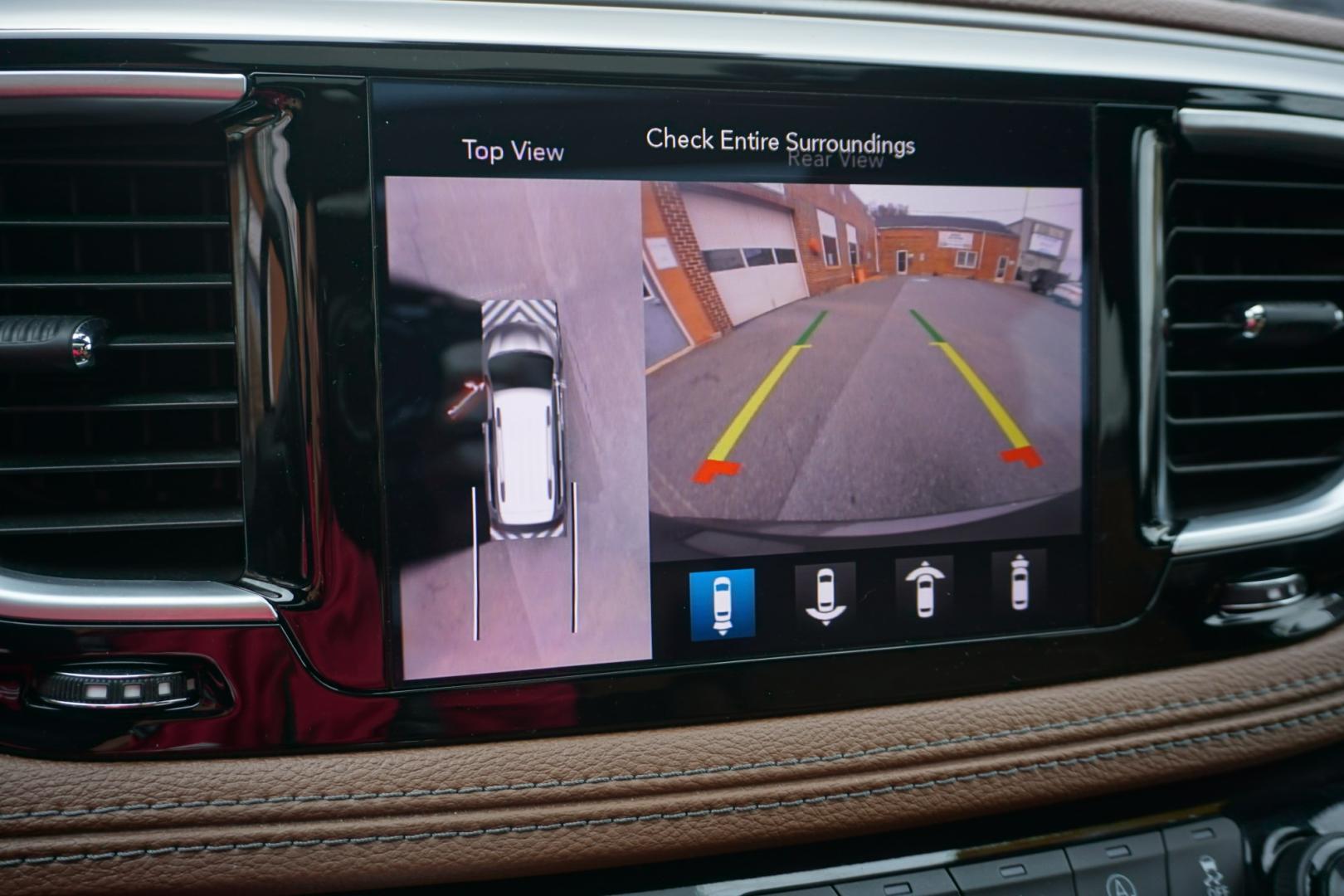 2020 CERAMIC GRAY CLEARCO CHRYSLER PACIFICA LIMITED (2C4RC1GG6LR) with an 3.6L V6 engine, AUTOMATIC transmission, located at 312 Centre Ave, Schuylkill Haven, PA, 17972, (570) 593-5278, 40.638130, -76.177383- Photo#12