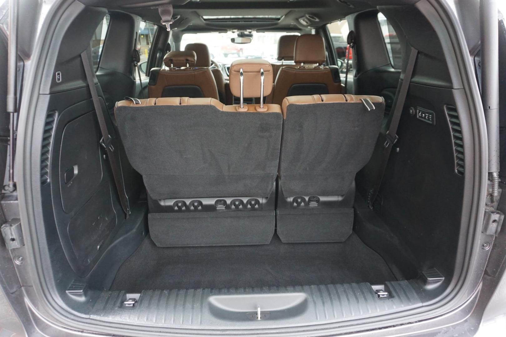 2020 CERAMIC GRAY CLEARCO CHRYSLER PACIFICA LIMITED (2C4RC1GG6LR) with an 3.6L V6 engine, AUTOMATIC transmission, located at 312 Centre Ave, Schuylkill Haven, PA, 17972, (570) 593-5278, 40.638130, -76.177383- Photo#23
