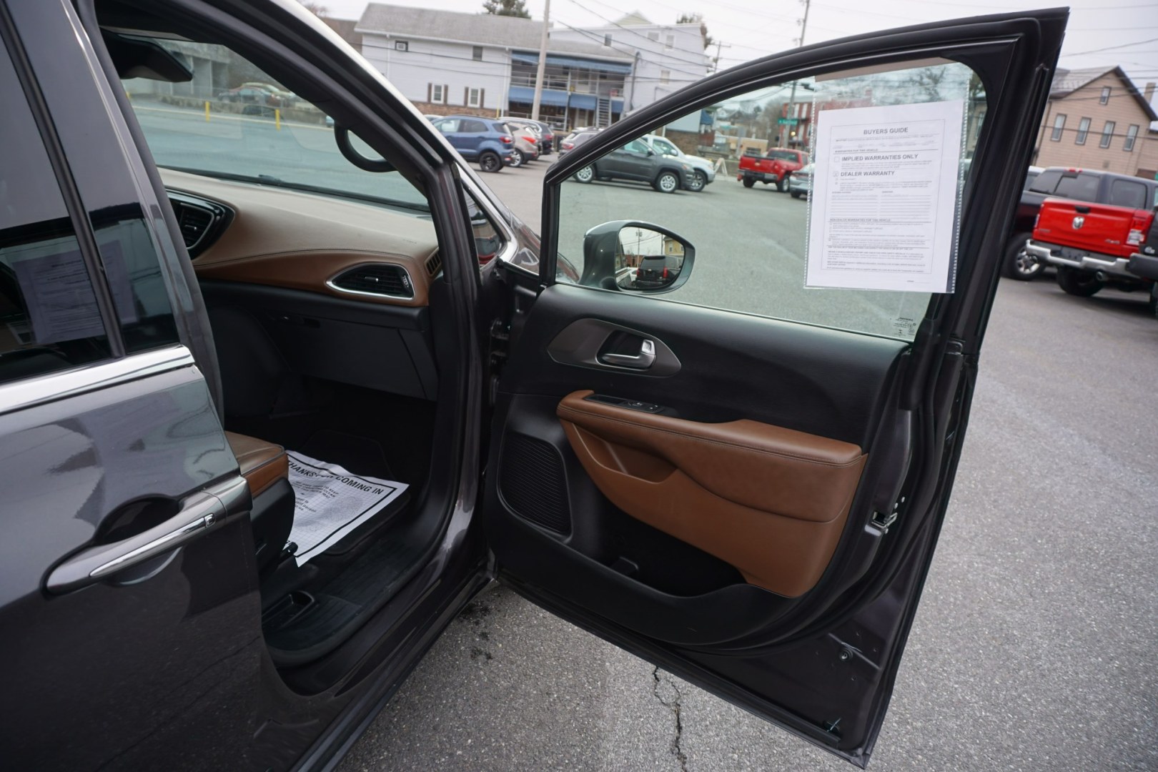 2020 Ceramic Gray Clearcoat /Deep Mocha/Black/Deep Mocha CHRYSLER PACIFICA LIMITED (2C4RC1GG6LR) with an 3.6L V-6 DOHC engine, located at 312 Centre Ave, Schuylkill Haven, PA, 17972, (570) 593-5278, 40.638130, -76.177383 - Photo#31