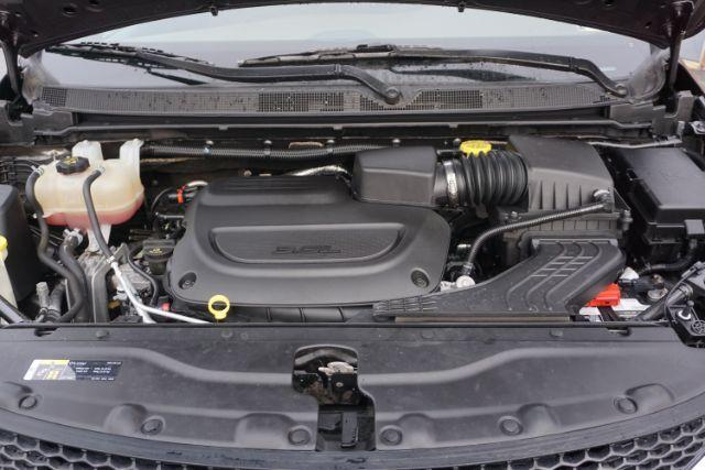 2020 Ceramic Gray Clearcoat /Deep Mocha/Black/Deep Mocha Chrysler Pacifica Limited (2C4RC1GG6LR) with an 3.6L V-6 DOHC engine, located at 312 Centre Ave, Schuylkill Haven, PA, 17972, (570) 593-5278, 40.638130, -76.177383 - Photo#3