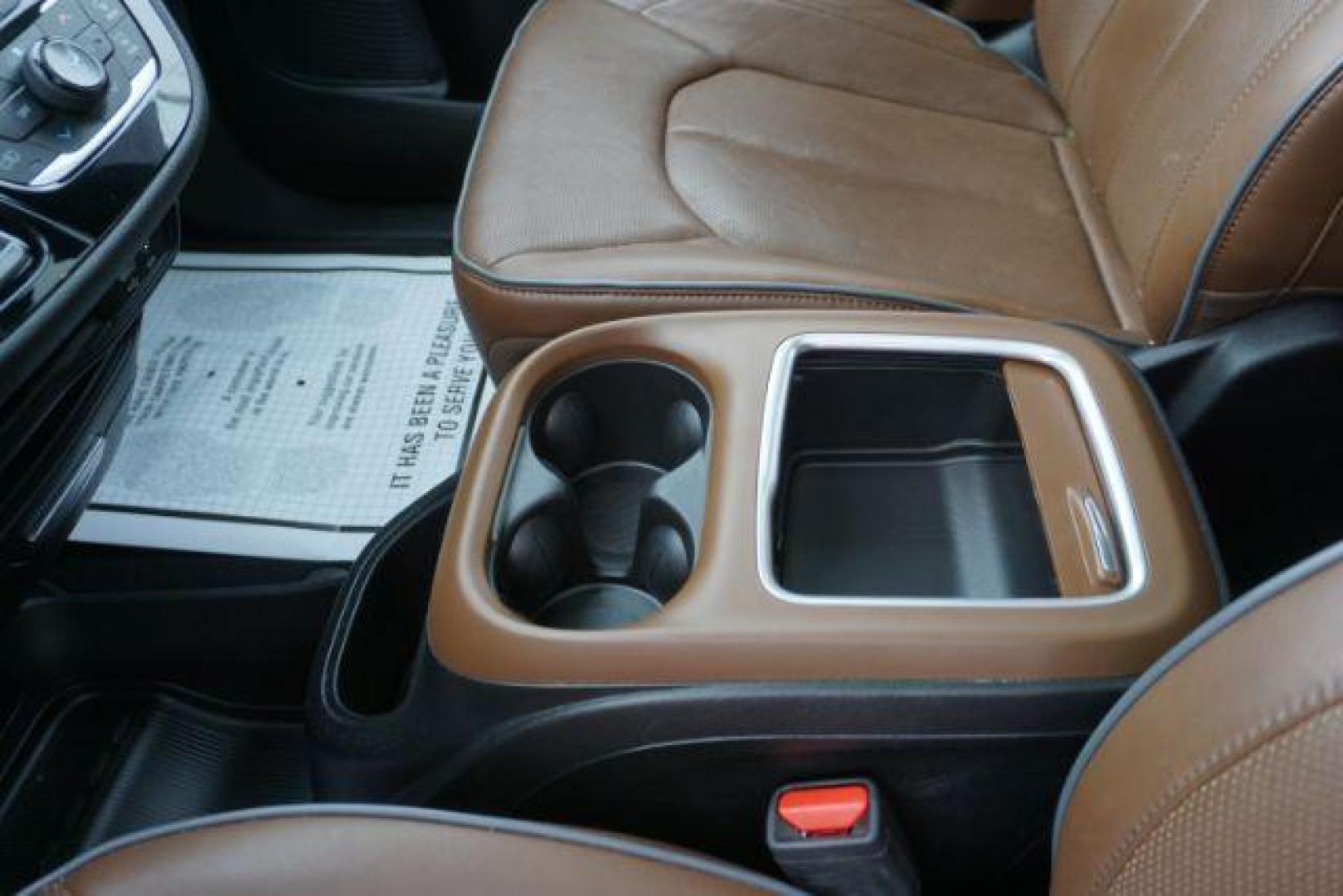 2020 CERAMIC GRAY CLEARCO CHRYSLER PACIFICA LIMITED (2C4RC1GG6LR) with an 3.6L V6 engine, AUTOMATIC transmission, located at 312 Centre Ave, Schuylkill Haven, PA, 17972, (570) 593-5278, 40.638130, -76.177383- Photo#50