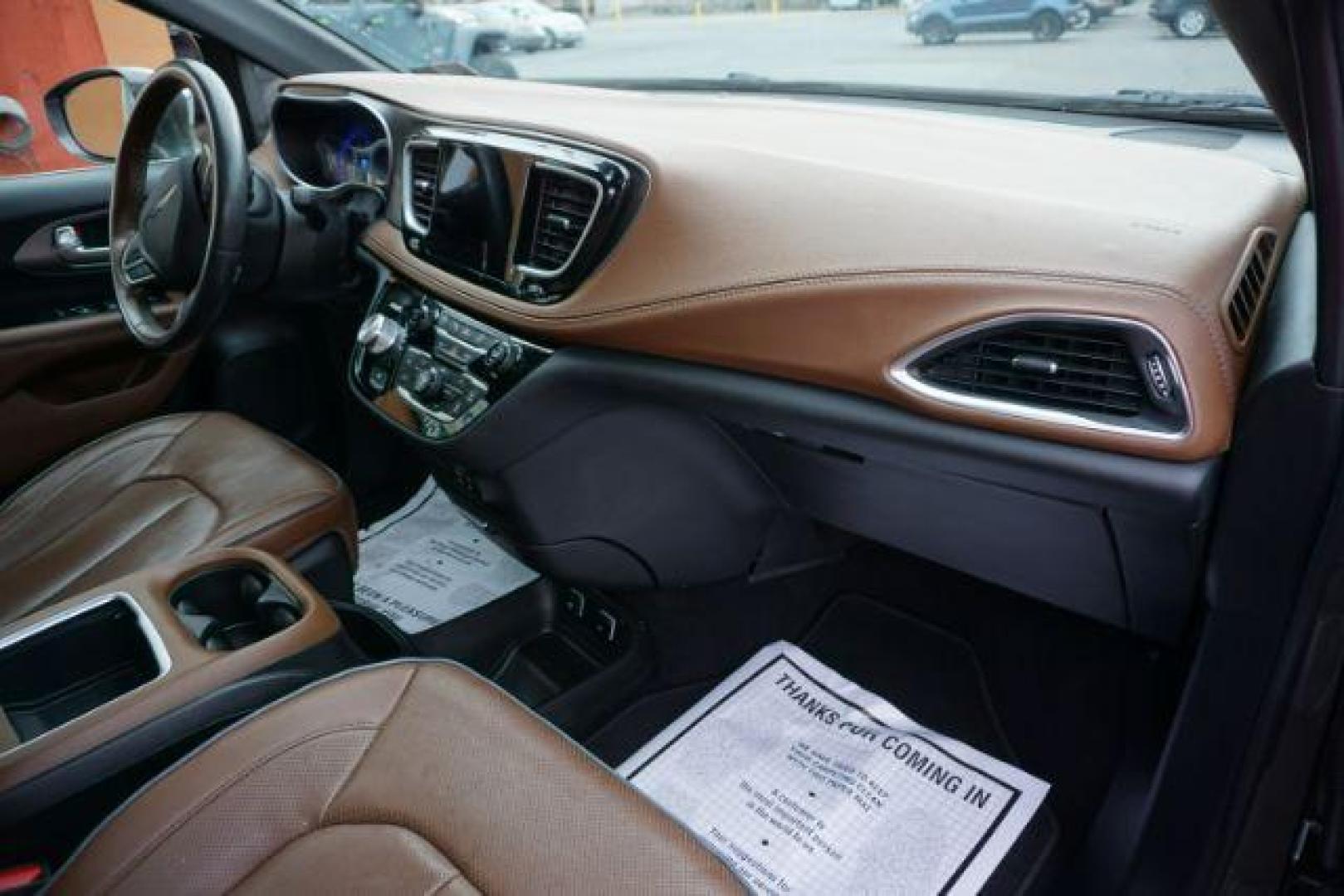2020 CERAMIC GRAY CLEARCO CHRYSLER PACIFICA LIMITED (2C4RC1GG6LR) with an 3.6L V6 engine, AUTOMATIC transmission, located at 312 Centre Ave, Schuylkill Haven, PA, 17972, (570) 593-5278, 40.638130, -76.177383- Photo#67