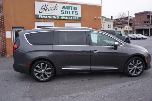 2020 Ceramic Gray Clearcoat /Deep Mocha/Black/Deep Mocha Chrysler Pacifica Limited (2C4RC1GG6LR) with an 3.6L V-6 DOHC engine, located at 312 Centre Ave, Schuylkill Haven, PA, 17972, (570) 593-5278, 40.638130, -76.177383 - Photo#39