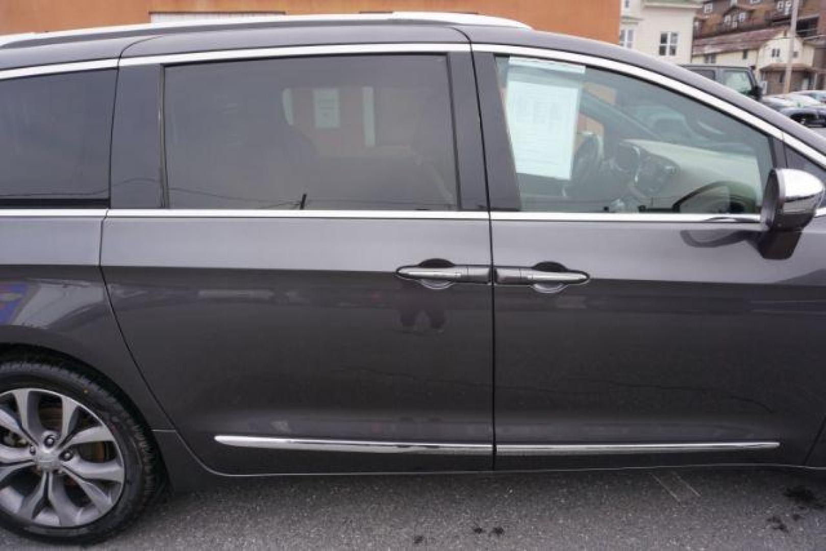 2020 CERAMIC GRAY CLEARCO CHRYSLER PACIFICA LIMITED (2C4RC1GG6LR) with an 3.6L V6 engine, AUTOMATIC transmission, located at 312 Centre Ave, Schuylkill Haven, PA, 17972, (570) 593-5278, 40.638130, -76.177383- Photo#82