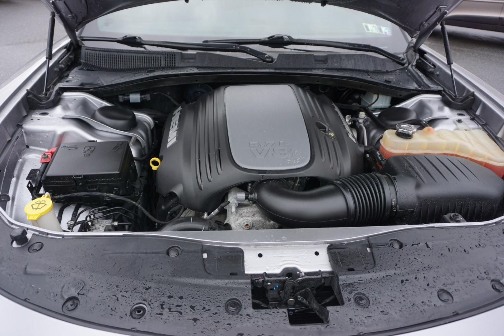 2018 Maximum Steel Metallic Clearcoat /Black DODGE CHARGER R/T (2C3CDXCT2JH) with an HEMI 5.7L V-8 regular unleaded engine, located at 312 Centre Ave, Schuylkill Haven, PA, 17972, (570) 593-5278, 40.638130, -76.177383 - Photo#4