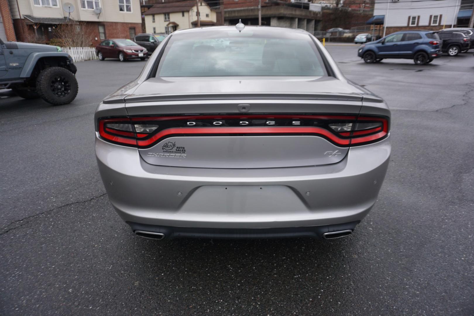 2018 Maximum Steel Metallic Clearcoat /Black DODGE CHARGER R/T (2C3CDXCT2JH) with an HEMI 5.7L V-8 regular unleaded engine, located at 312 Centre Ave, Schuylkill Haven, PA, 17972, (570) 593-5278, 40.638130, -76.177383 - Photo#10
