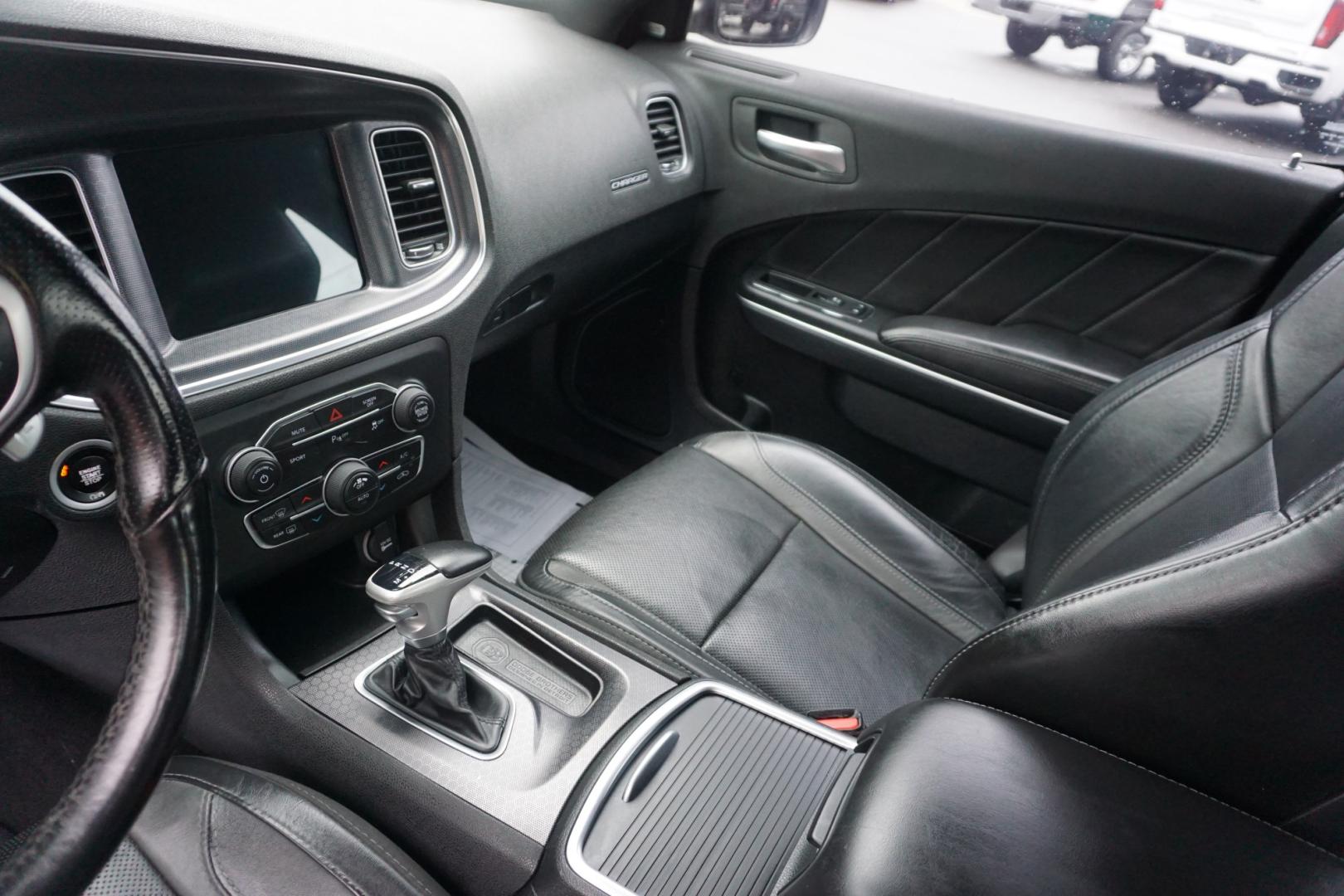 2018 Maximum Steel Metallic Clearcoat /Black DODGE CHARGER R/T (2C3CDXCT2JH) with an HEMI 5.7L V-8 regular unleaded engine, located at 312 Centre Ave, Schuylkill Haven, PA, 17972, (570) 593-5278, 40.638130, -76.177383 - Photo#21