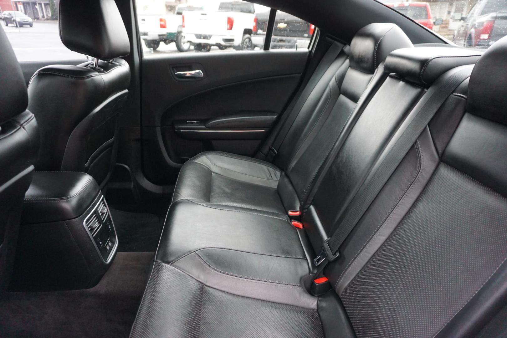 2018 Maximum Steel Metallic Clearcoat /Black DODGE CHARGER R/T (2C3CDXCT2JH) with an HEMI 5.7L V-8 regular unleaded engine, located at 312 Centre Ave, Schuylkill Haven, PA, 17972, (570) 593-5278, 40.638130, -76.177383 - Photo#28