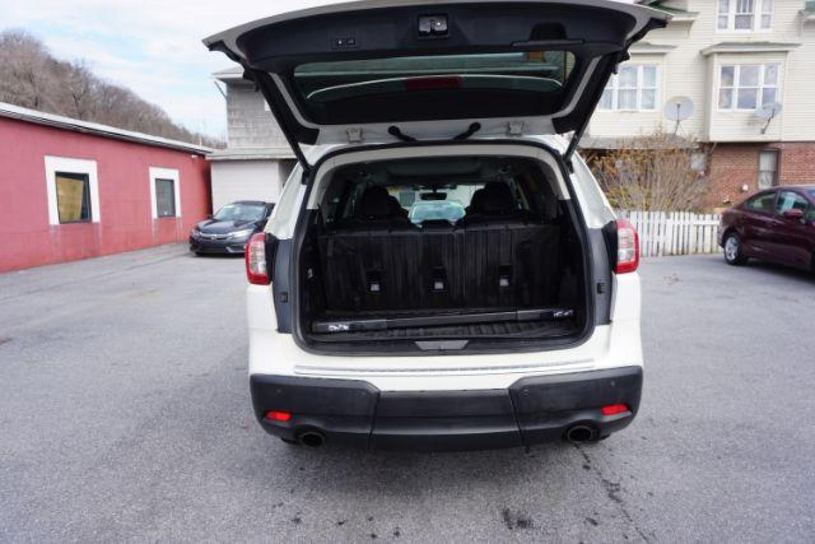 2020 Crystal White Pearl /Slate Black Subaru Ascent Limited (4S4WMAPD6L3) with an 2.4L H-4 gasoline direct injection engine, located at 312 Centre Ave, Schuylkill Haven, PA, 17972, (570) 593-5278, 40.638130, -76.177383 - Photo#17