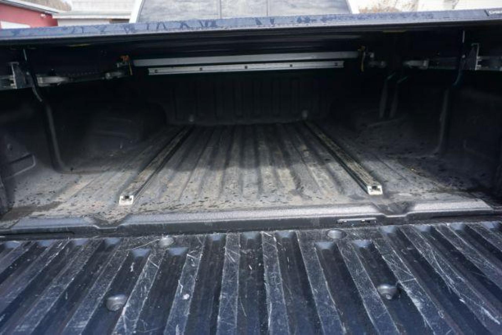 2019 Brilliant Silver Metallic /Steel Nissan Frontier SL (1N6AD0EV4KN) with an VQ 4L V-6 DOHC engine, located at 312 Centre Ave, Schuylkill Haven, PA, 17972, (570) 593-5278, 40.638130, -76.177383 - Photo#12