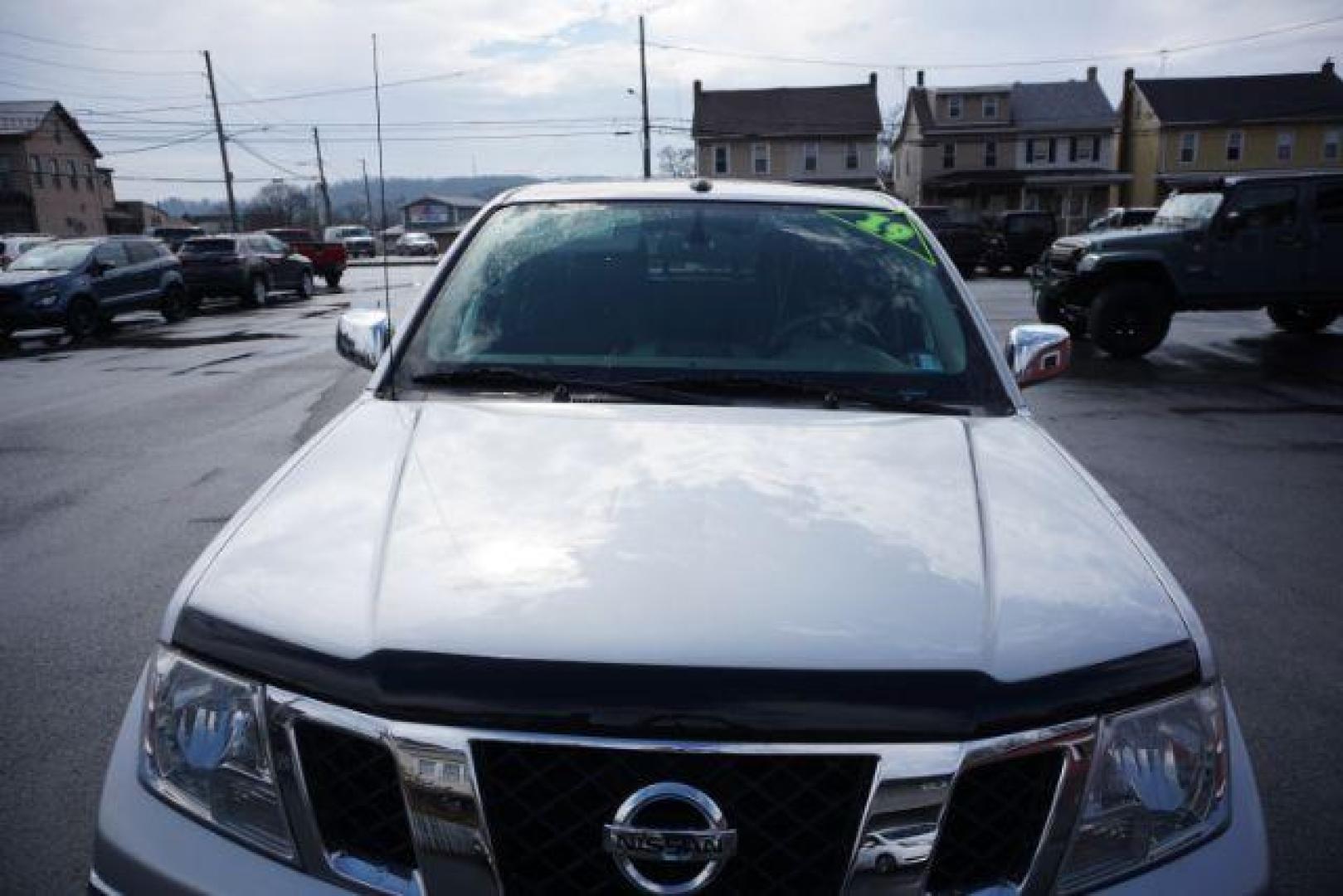 2019 Brilliant Silver Metallic /Steel Nissan Frontier SL (1N6AD0EV4KN) with an VQ 4L V-6 DOHC engine, located at 312 Centre Ave, Schuylkill Haven, PA, 17972, (570) 593-5278, 40.638130, -76.177383 - Photo#25