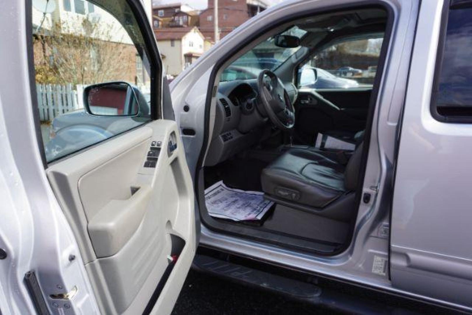 2019 Brilliant Silver Metallic /Steel Nissan Frontier SL (1N6AD0EV4KN) with an VQ 4L V-6 DOHC engine, located at 312 Centre Ave, Schuylkill Haven, PA, 17972, (570) 593-5278, 40.638130, -76.177383 - Photo#28