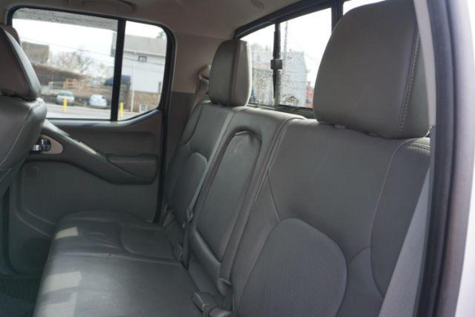 2019 Brilliant Silver Metallic /Steel Nissan Frontier SL (1N6AD0EV4KN) with an VQ 4L V-6 DOHC engine, located at 312 Centre Ave, Schuylkill Haven, PA, 17972, (570) 593-5278, 40.638130, -76.177383 - Photo#38