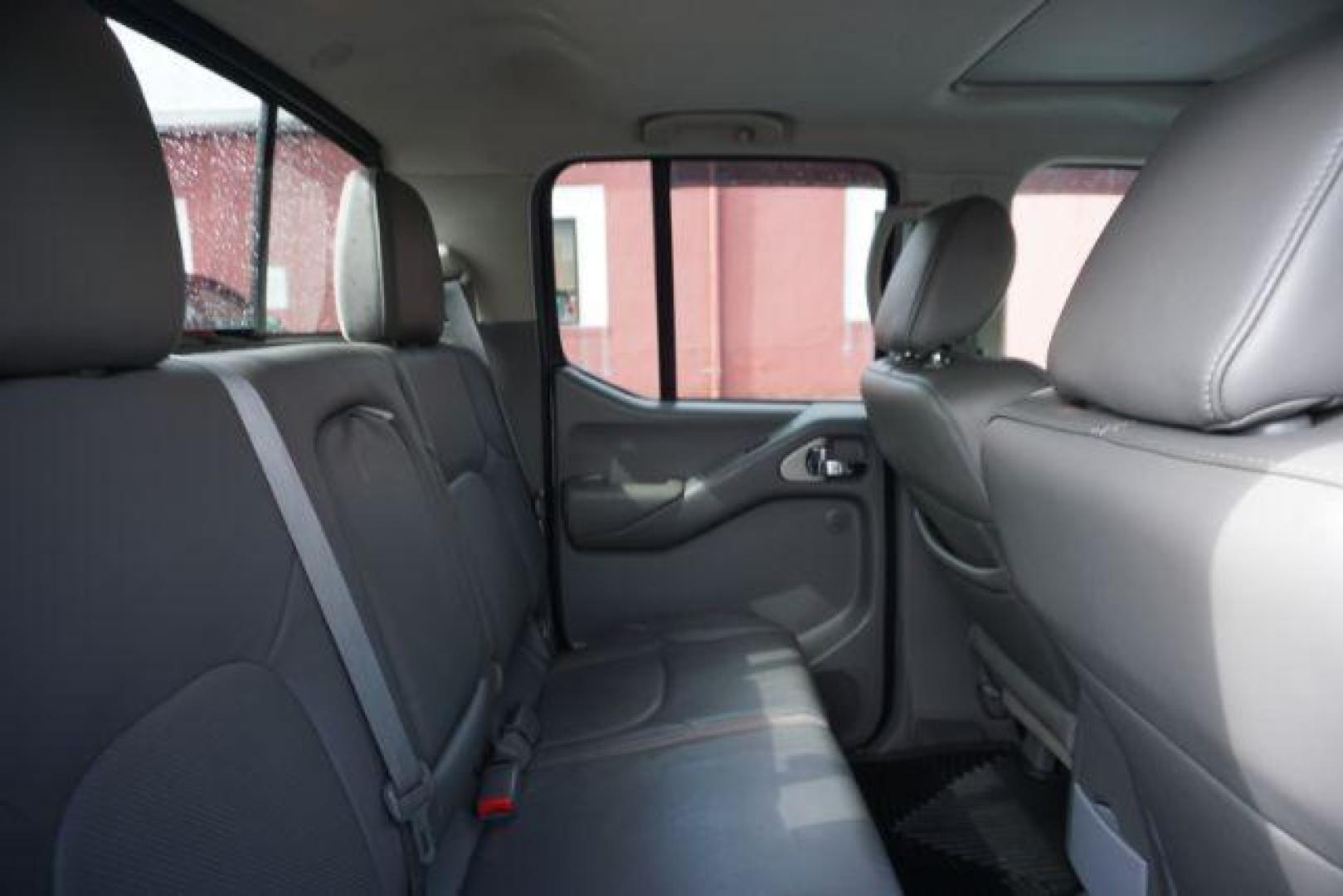 2019 Brilliant Silver Metallic /Steel Nissan Frontier SL (1N6AD0EV4KN) with an VQ 4L V-6 DOHC engine, located at 312 Centre Ave, Schuylkill Haven, PA, 17972, (570) 593-5278, 40.638130, -76.177383 - Photo#44