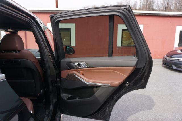2022 Black Sapphire Metallic /Black BMW X5 xDrive40i (5UXCR6C09N9) with an 3L I-6 gasoline direct injection engine, located at 312 Centre Ave, Schuylkill Haven, PA, 17972, (570) 593-5278, 40.638130, -76.177383 - Photo#41
