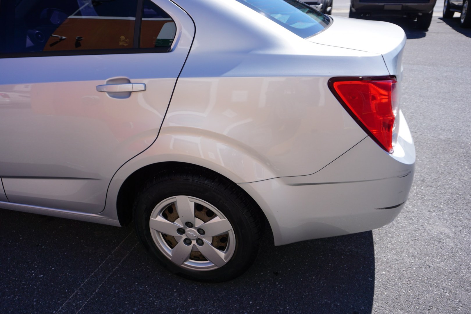 2015 CHEVROLET SONIC LS (1G1JA5SG2F4) , located at 312 Centre Ave, Schuylkill Haven, PA, 17972, (570) 593-5278, 40.638130, -76.177383 - Photo#6