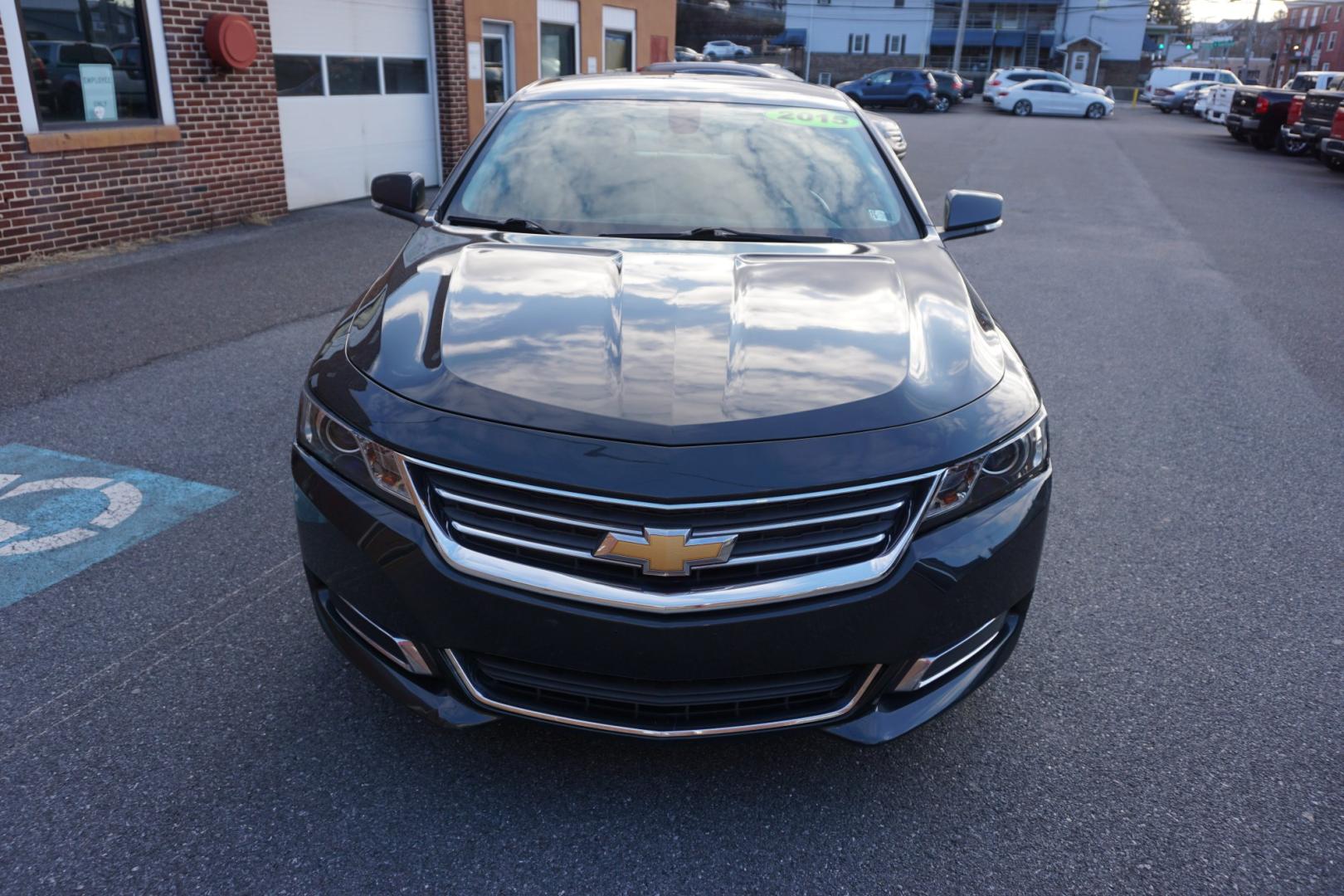 2015 Ashen Gray Metallic /Jet Black CHEVROLET IMPALA LT (2G1115SL2F9) with an ECOTEC 2.5L I-4 gasoline direct injection engine, located at 312 Centre Ave, Schuylkill Haven, PA, 17972, (570) 593-5278, 40.638130, -76.177383 - Photo#1