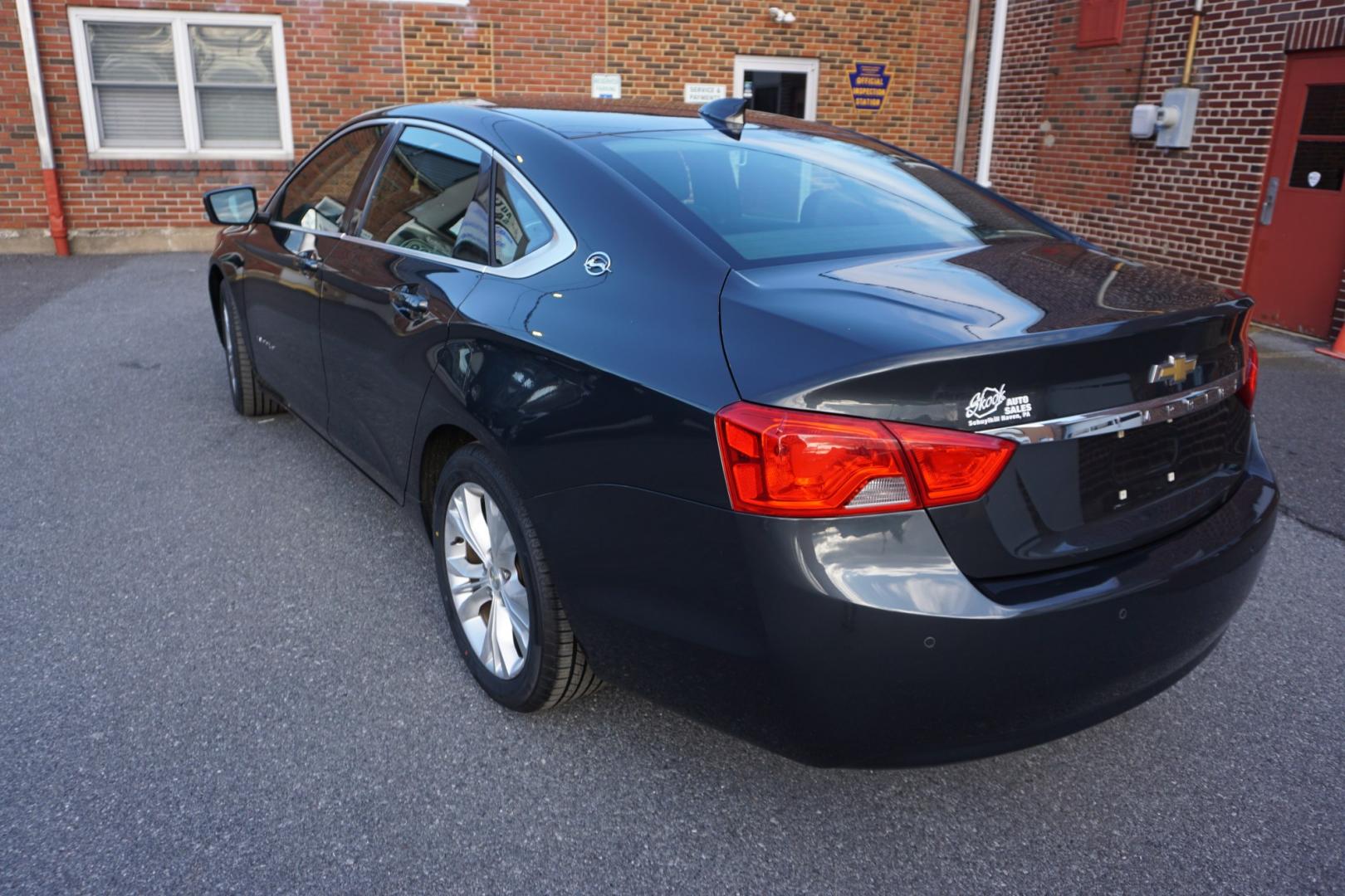 2015 Ashen Gray Metallic /Jet Black CHEVROLET IMPALA LT (2G1115SL2F9) with an ECOTEC 2.5L I-4 gasoline direct injection engine, located at 312 Centre Ave, Schuylkill Haven, PA, 17972, (570) 593-5278, 40.638130, -76.177383 - Photo#6