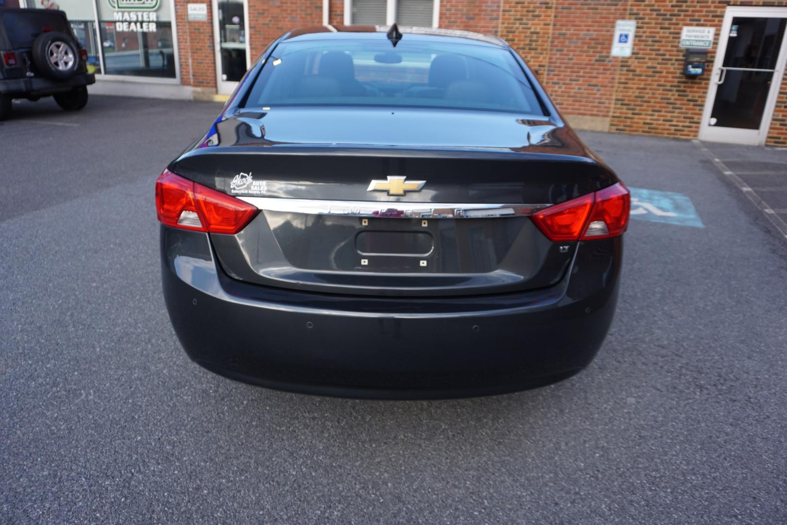 2015 Ashen Gray Metallic /Jet Black CHEVROLET IMPALA LT (2G1115SL2F9) with an ECOTEC 2.5L I-4 gasoline direct injection engine, located at 312 Centre Ave, Schuylkill Haven, PA, 17972, (570) 593-5278, 40.638130, -76.177383 - Photo#8