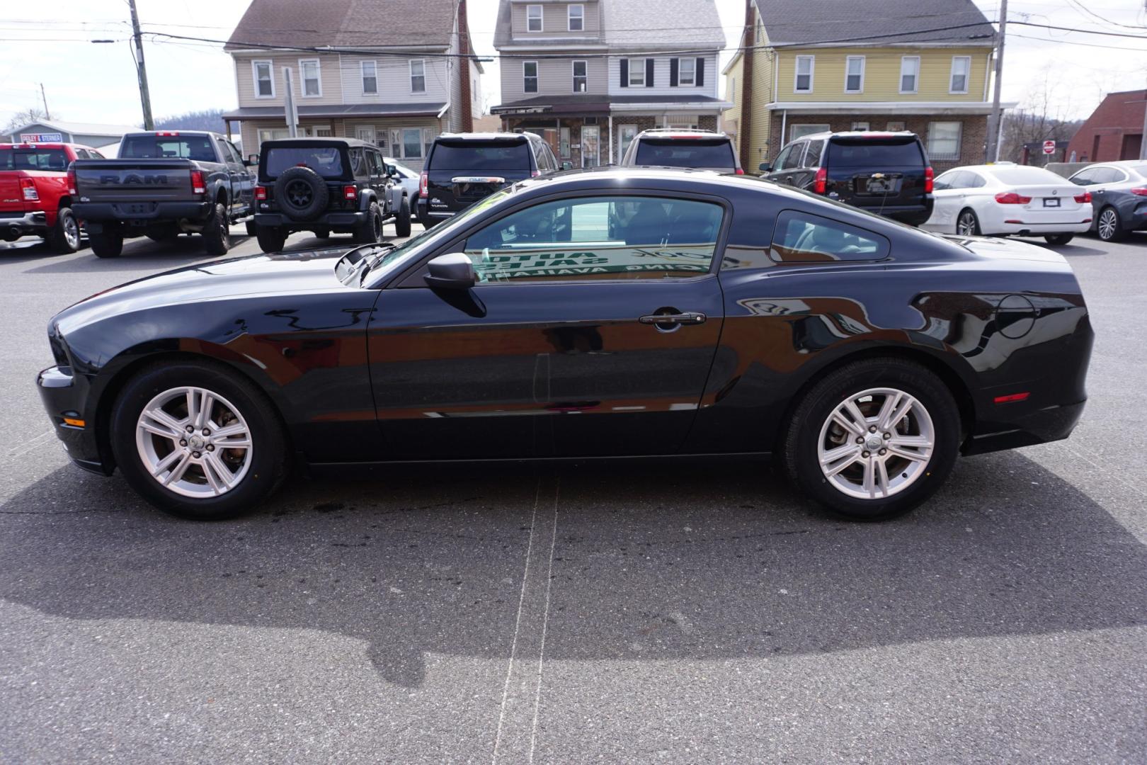 2014 Black /Charcoal Black FORD MUSTANG V6 (1ZVBP8AM1E5) with an 3.7L V-6 DOHC engine, located at 312 Centre Ave, Schuylkill Haven, PA, 17972, (570) 593-5278, 40.638130, -76.177383- Photo#0